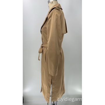 Cappotto doppiopetto beige da donna